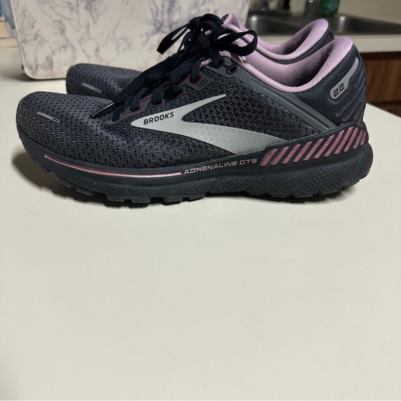 Brooks Shoes - Brooks Womens Running Adrenaline GTS Athletic Shoes Size 8.5 Black Purple
